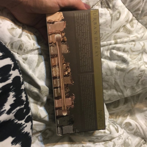 NWT Naked Palette Discontinued - Picture 5 of 5